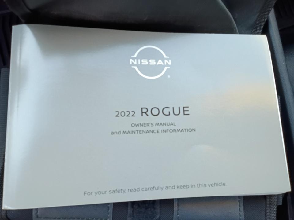 2022 Nissan Rogue SV