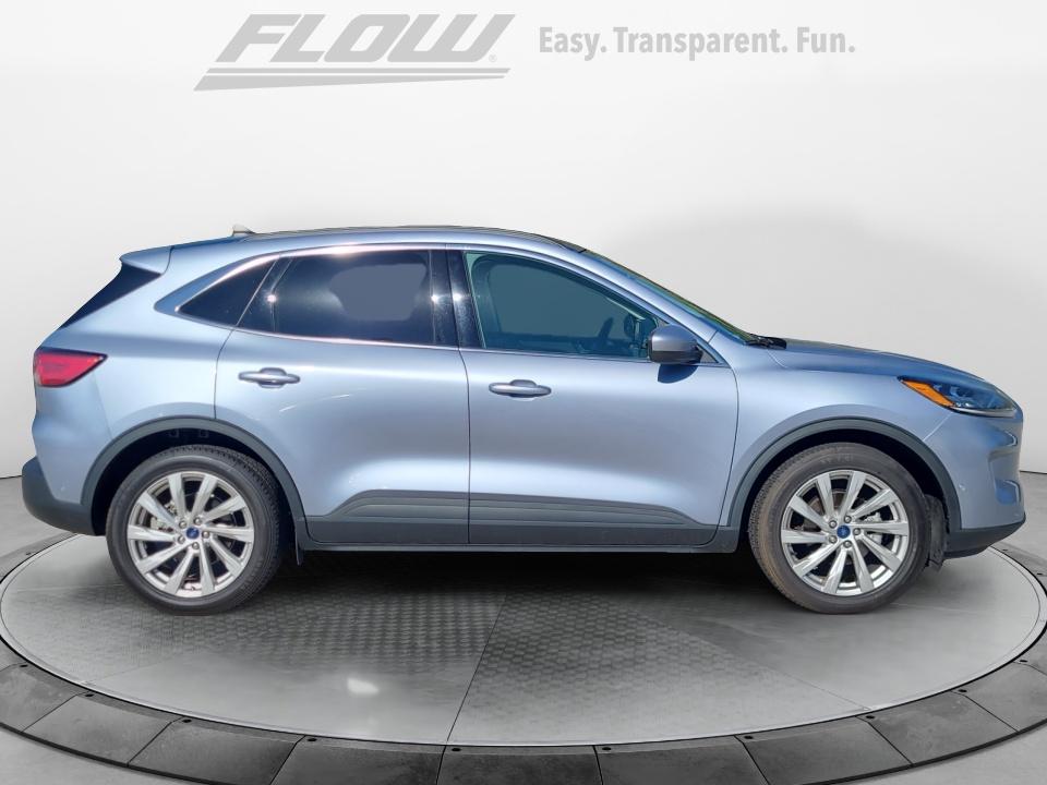 2022 Ford Escape Titanium