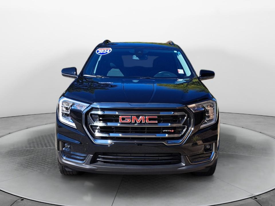 2024 GMC Terrain AT4