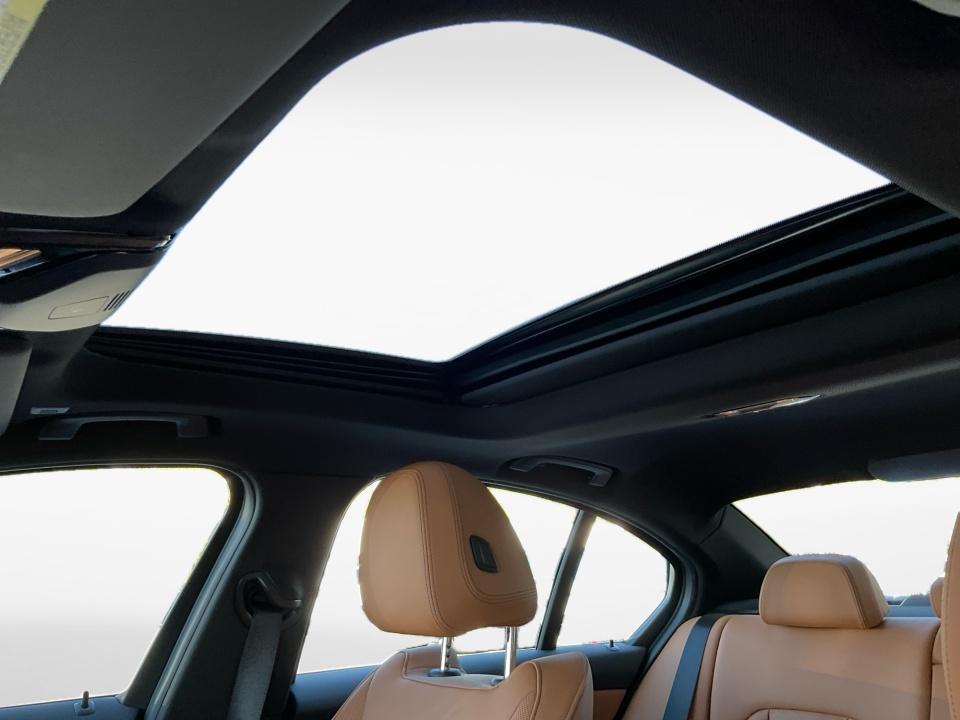 2026 BMW 330i 330i NA xDrive
