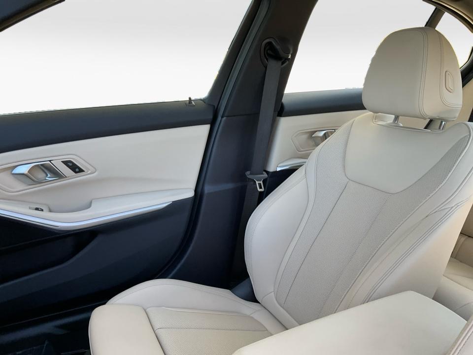 2024 BMW 330i 330i xDrive