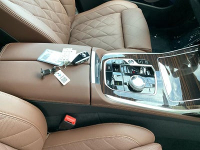 2027 BMW X7 xDrive40i