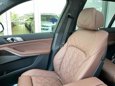 2027 BMW X7 xDrive40i