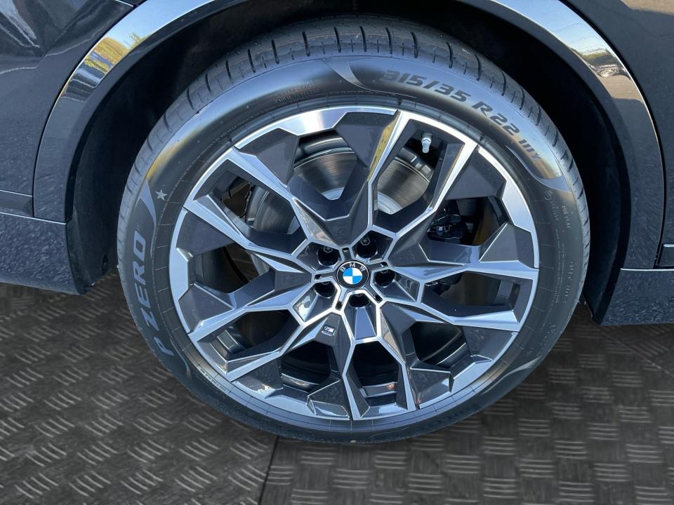 2027 BMW X7 xDrive40i