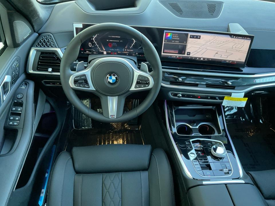 2027 BMW X7 xDrive40i