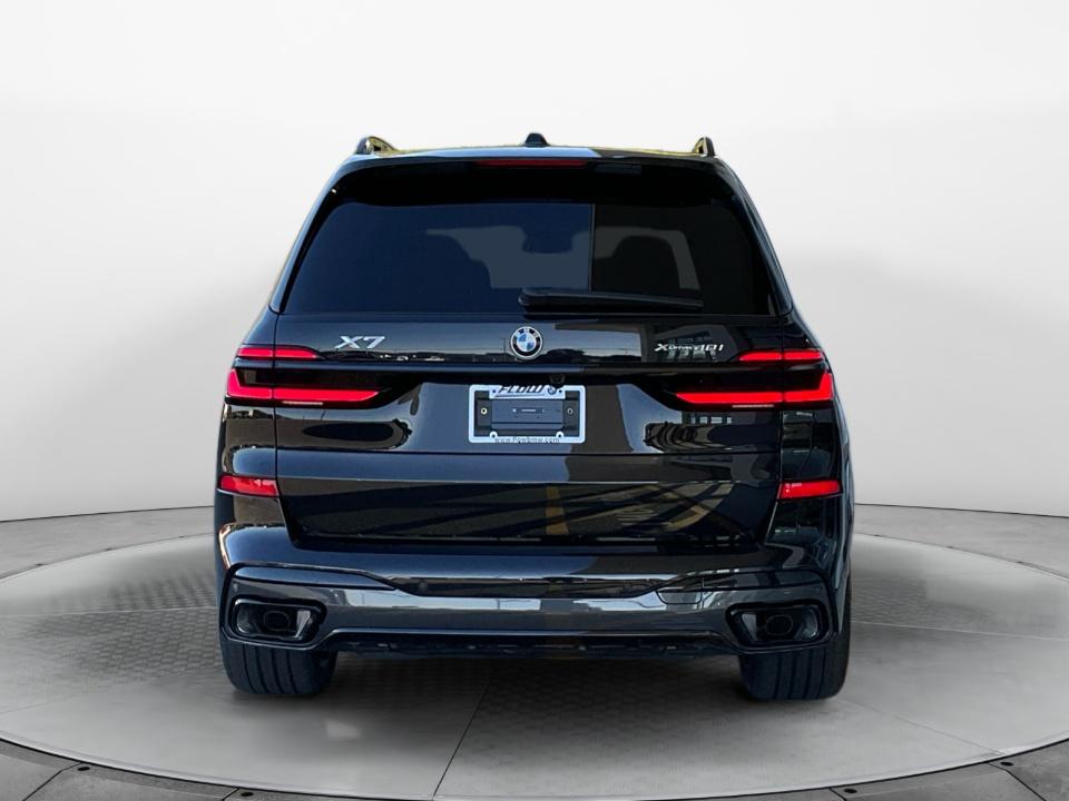 2027 BMW X7 xDrive40i