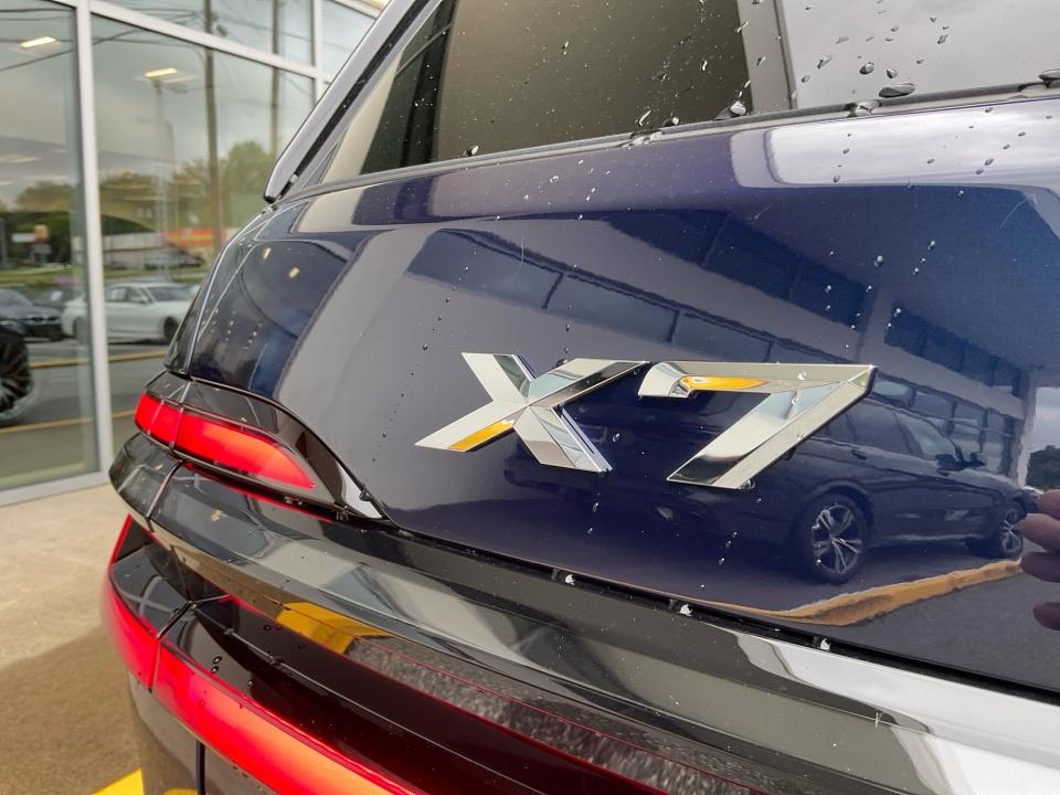 2027 BMW X7 xDrive40i