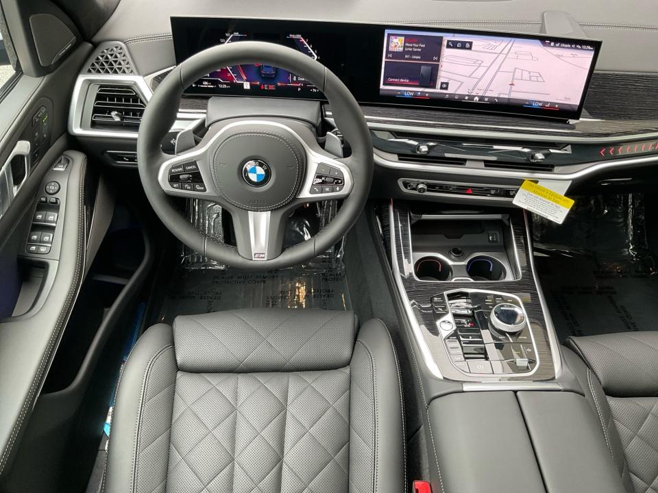 2027 BMW X7 xDrive40i
