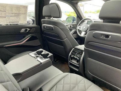 2027 BMW X7 xDrive40i