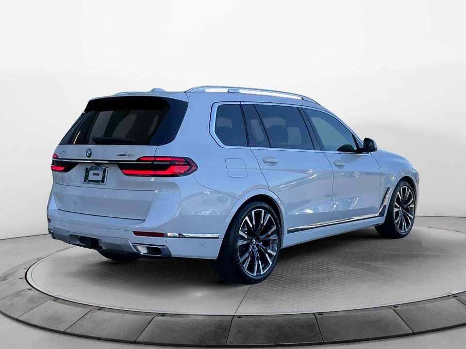 2027 BMW X7 xDrive40i