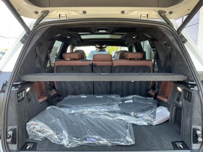 2027 BMW X7 xDrive40i