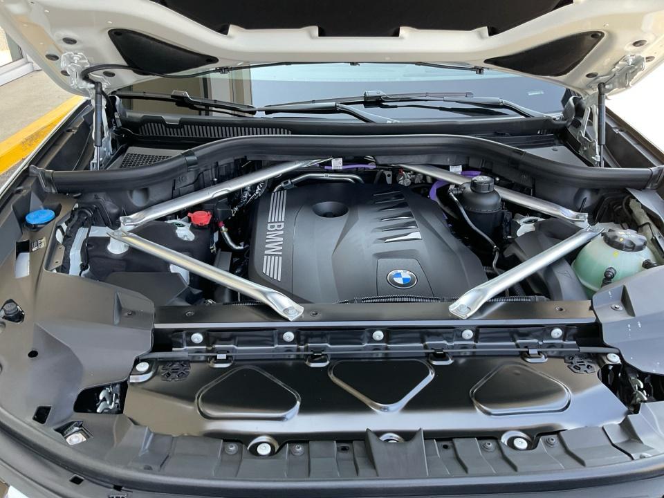 2027 BMW X7 xDrive40i