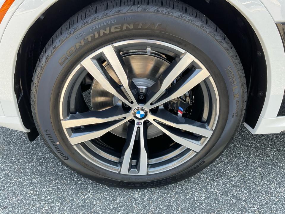 2027 BMW X7 xDrive40i