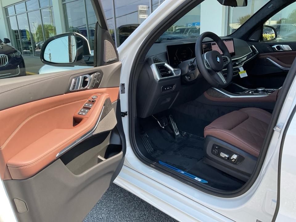 2027 BMW X7 xDrive40i