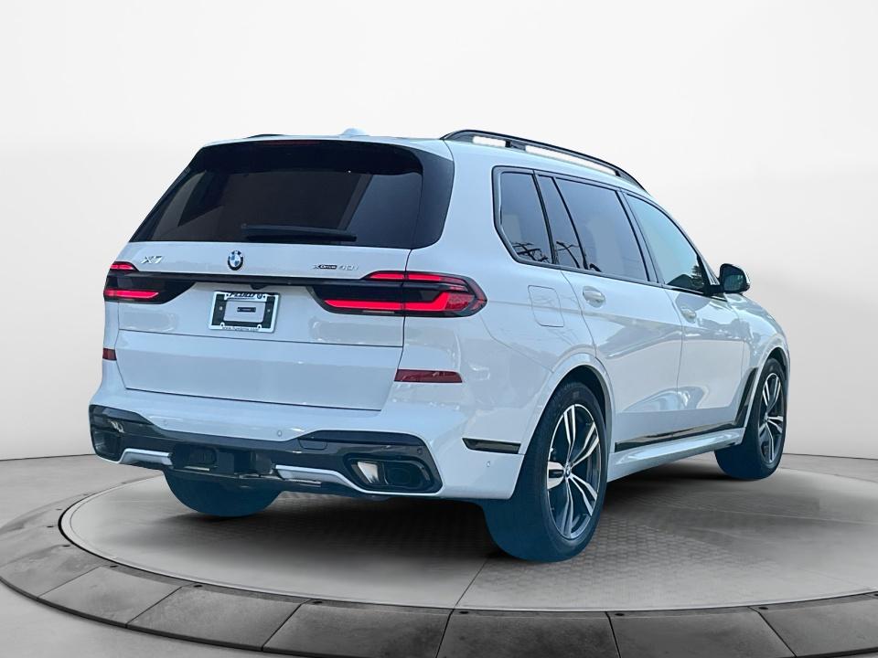 2027 BMW X7 xDrive40i