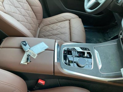 2027 BMW X7 xDrive40i