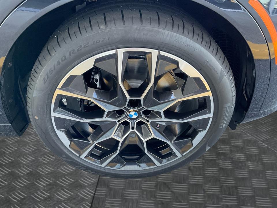 2027 BMW X7 xDrive40i