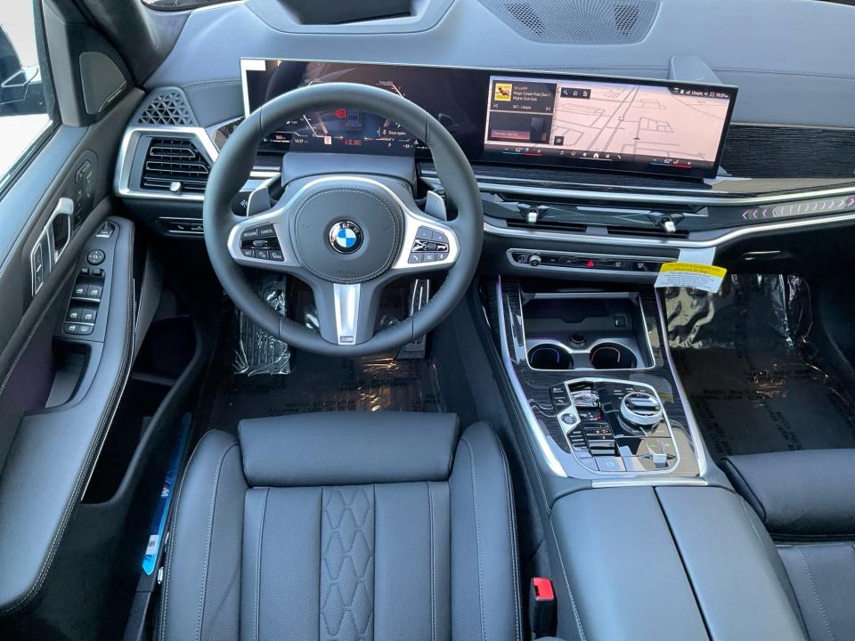 2027 BMW X7 xDrive40i