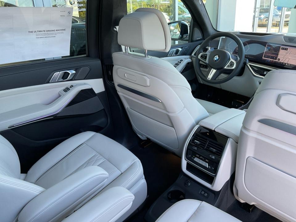 2027 BMW X7 xDrive40i