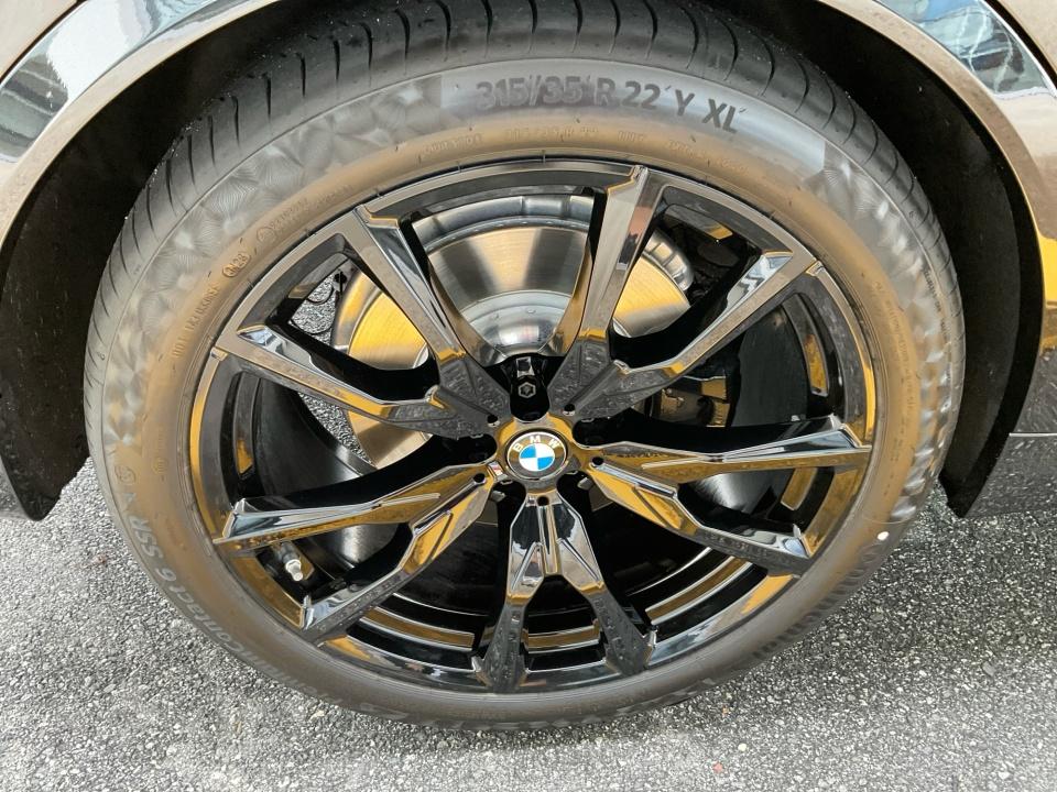 2027 BMW X7 xDrive40i