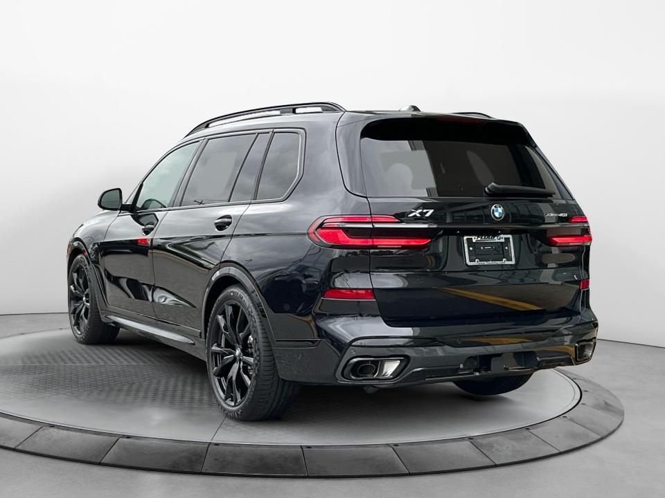 2027 BMW X7 xDrive40i