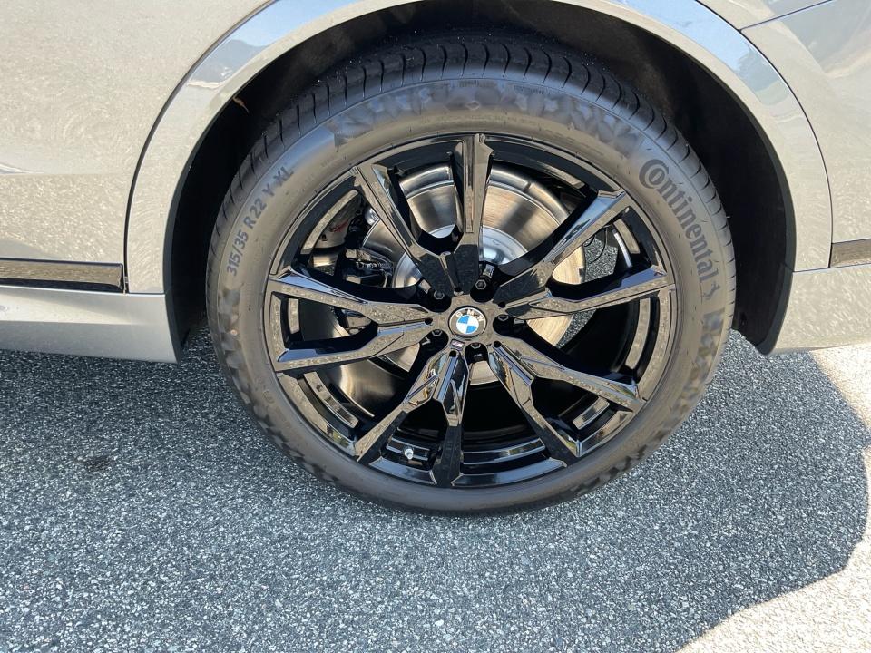 2027 BMW X7 xDrive40i