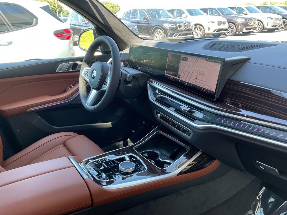 2027 BMW X7 xDrive40i