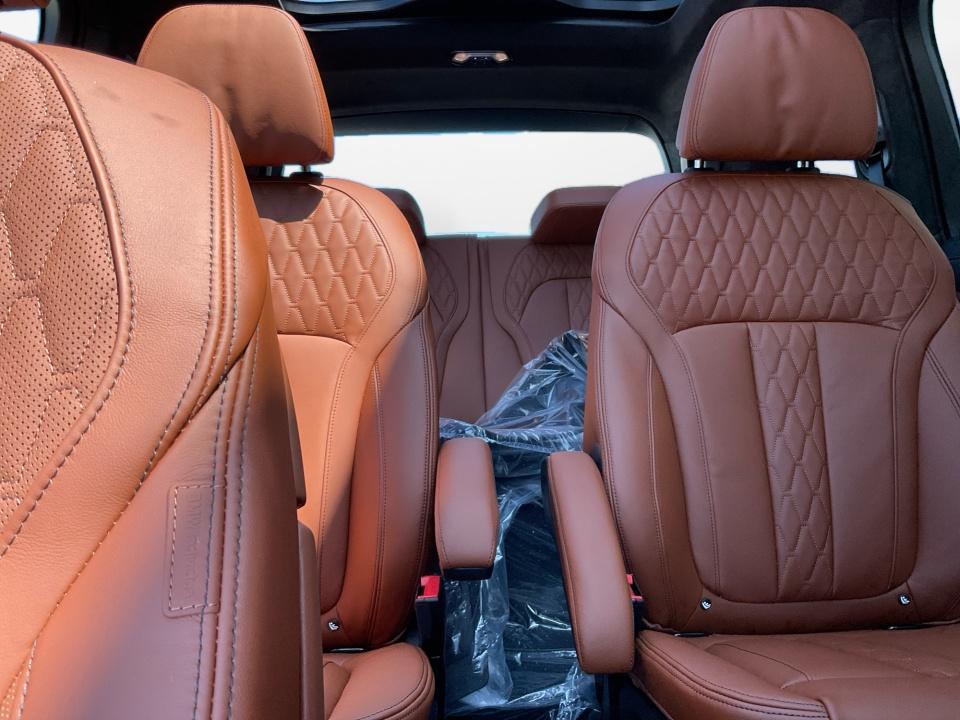 2027 BMW X7 xDrive40i
