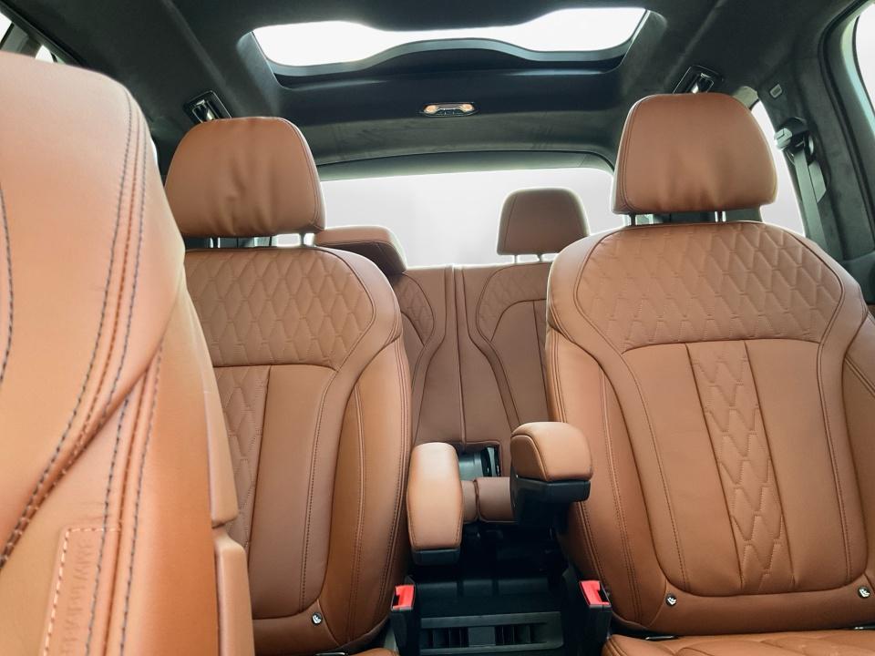 2027 BMW X7 M60i