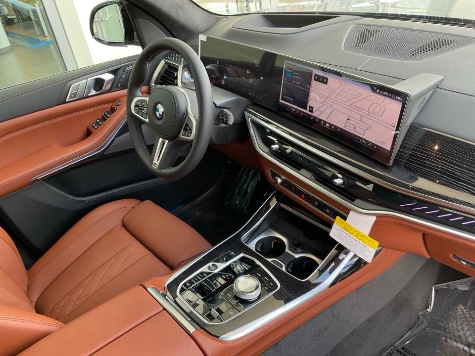 2027 BMW X7 M60i