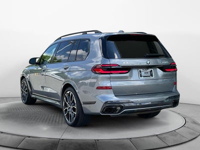 2027 BMW X7 M60i