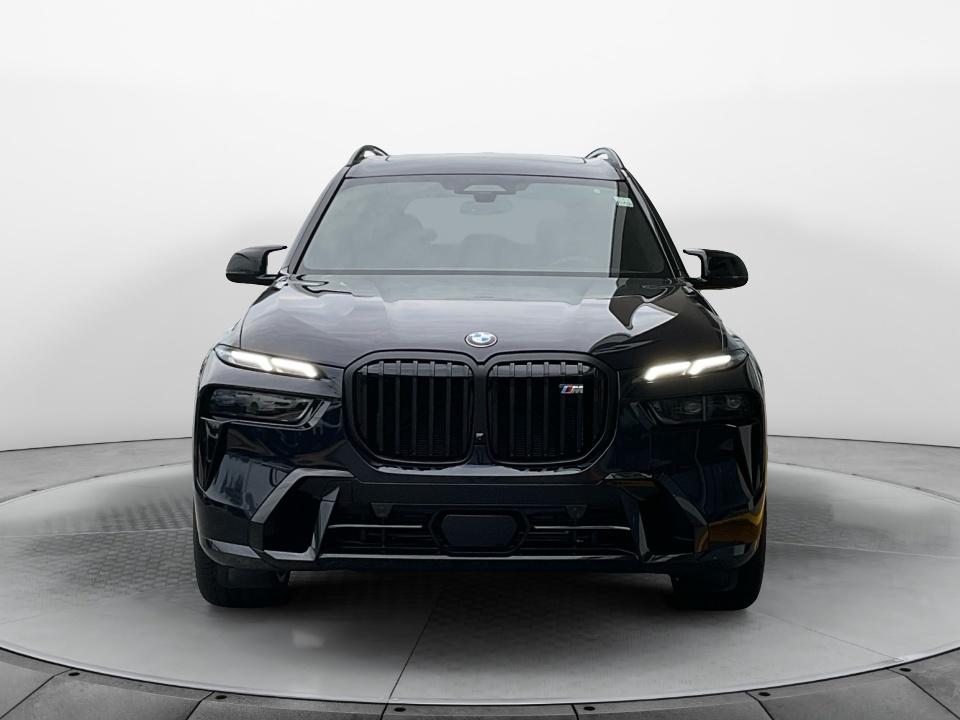 2027 BMW X7 M60i