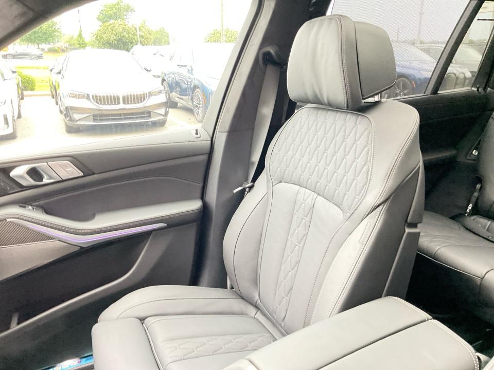 2027 BMW X7 M60i