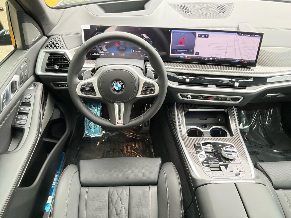 2027 BMW X7 M60i
