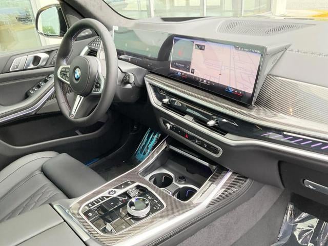 2027 BMW X7 M60i