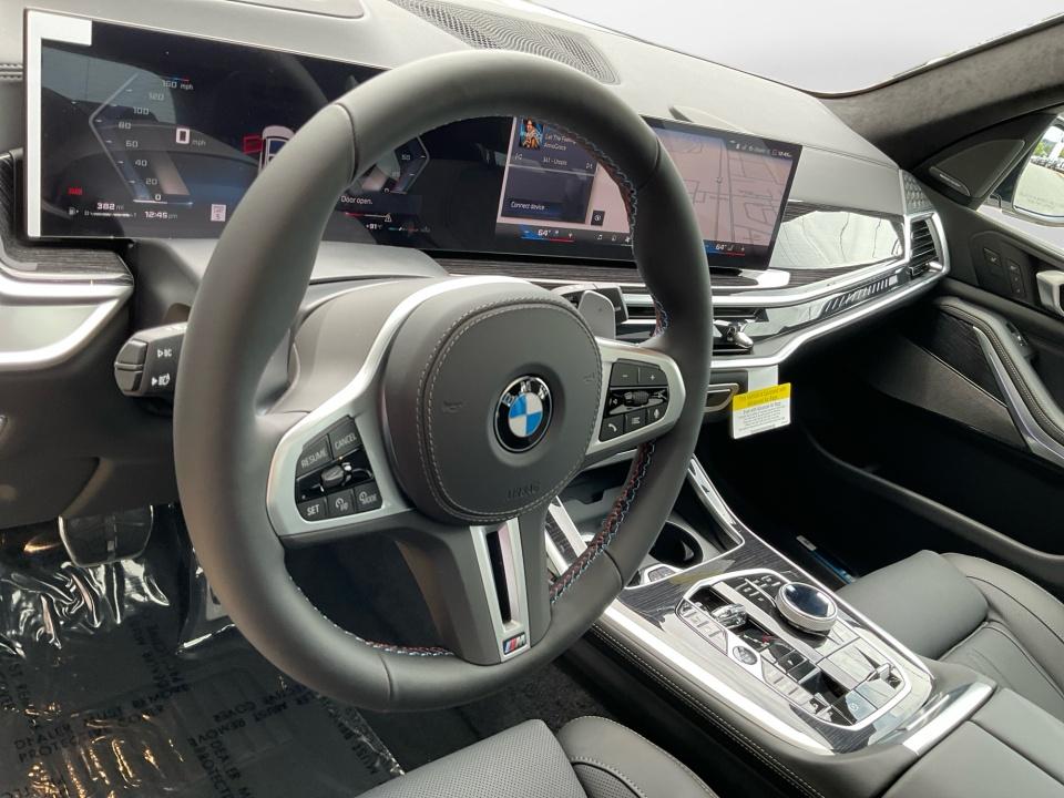 2027 BMW X7 M60i