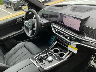 2027 BMW X7 M60i