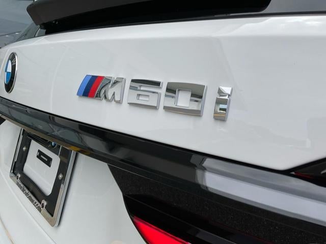 2027 BMW X7 M60i