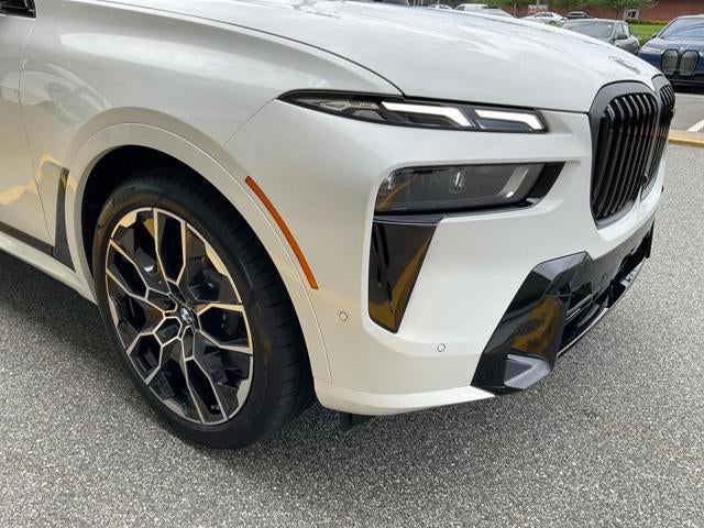 2027 BMW X7 M60i