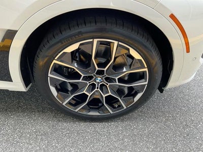 2027 BMW X7 M60i