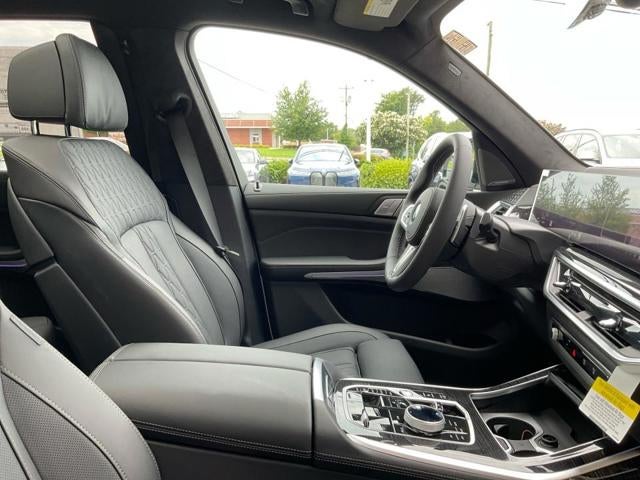 2027 BMW X7 M60i