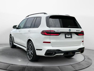2027 BMW X7 M60i