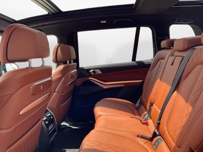 2027 BMW X7 M60i