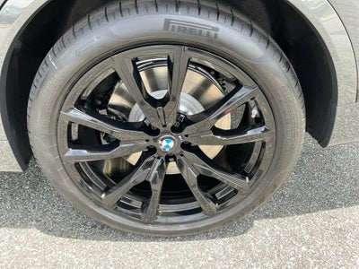2027 BMW X7 M60i