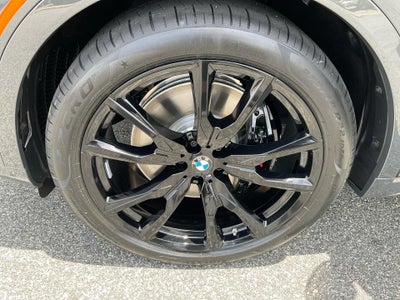 2027 BMW X7 M60i