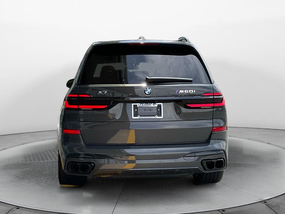 2027 BMW X7 M60i