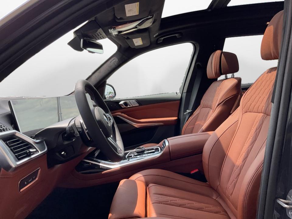 2027 BMW X7 M60i