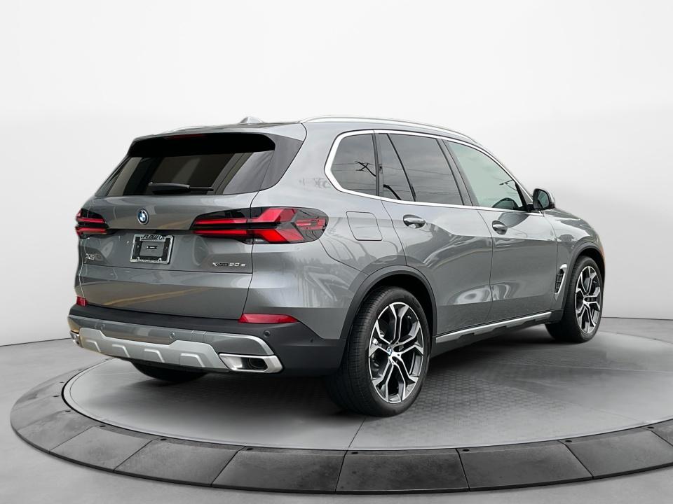 2026 BMW X5 PHEV xDrive50e