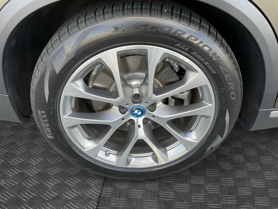 2025 BMW X5 xDrive50e
