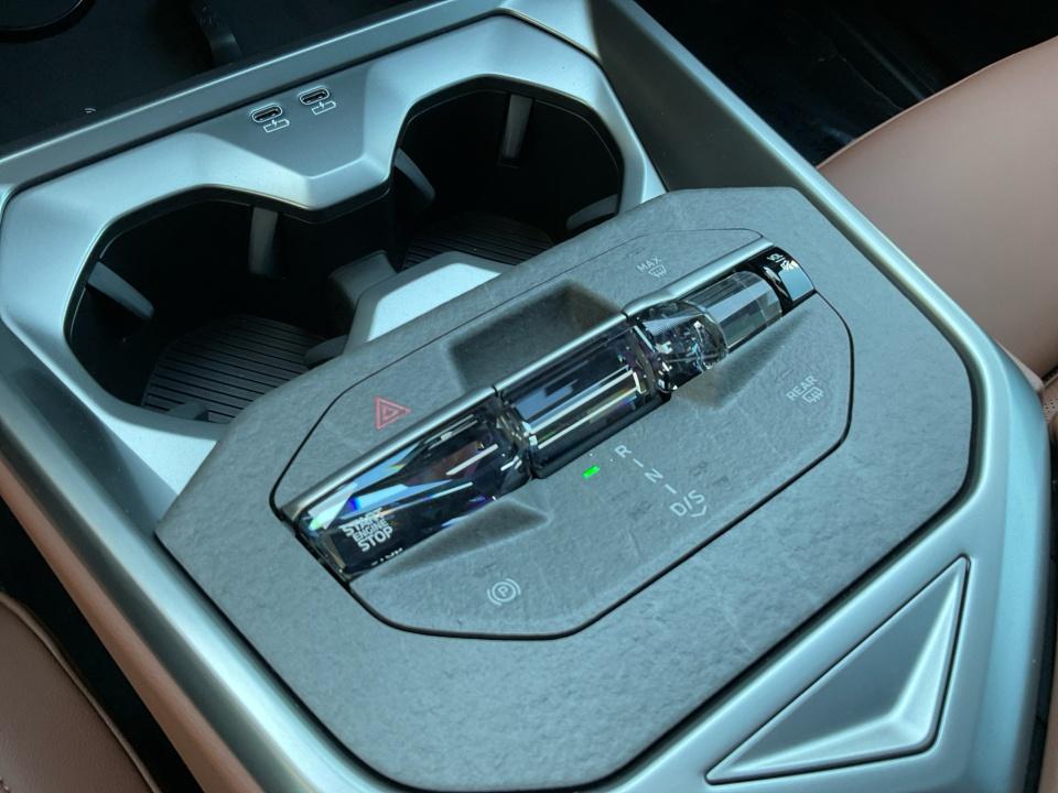 2027 BMW X5 40 xDrive